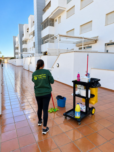 Refuerzos y limpiezas programadas en Huelva